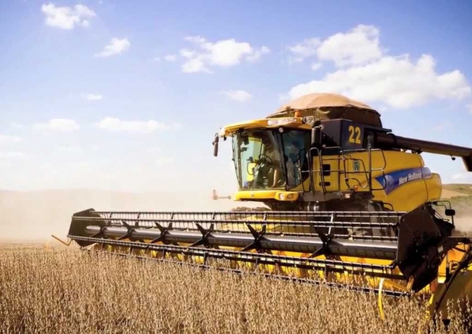 Logística no Brasil preocupa agricultor e exportador de soja no início da colheita